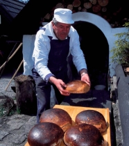 Lenorská pec a pečení chleba